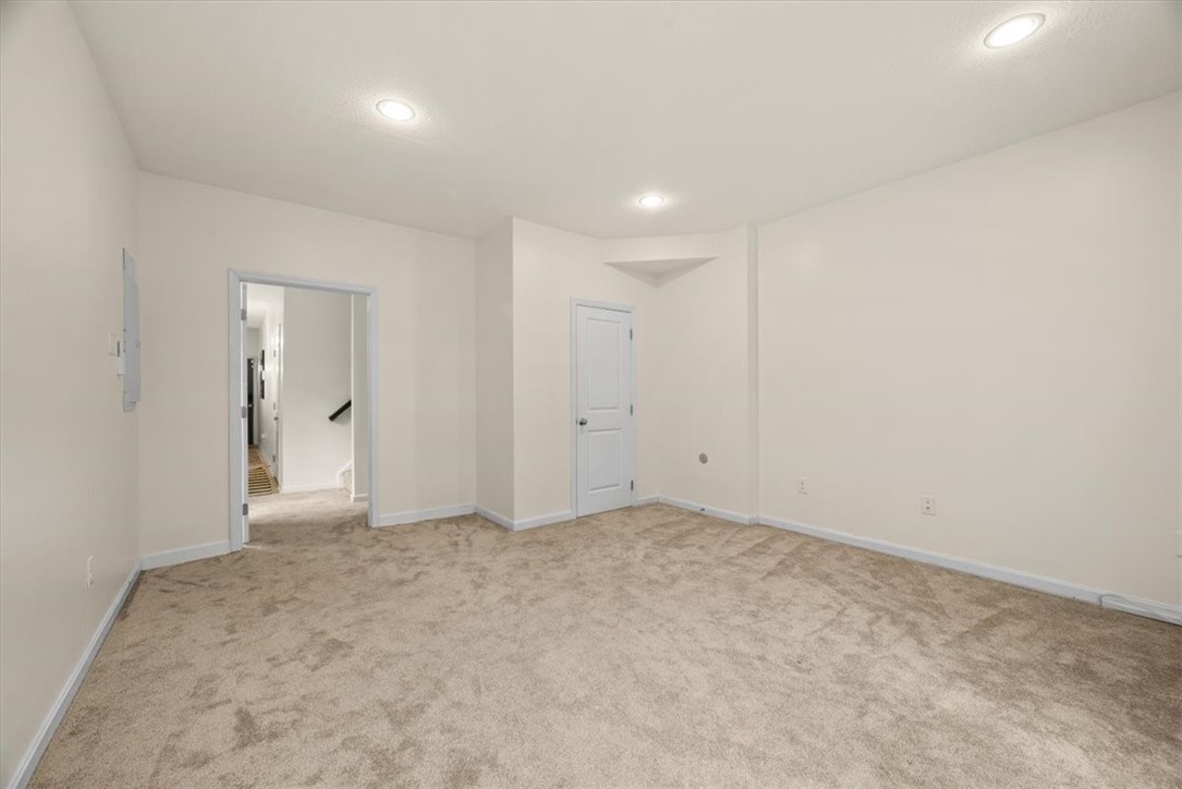 161 S 16th St