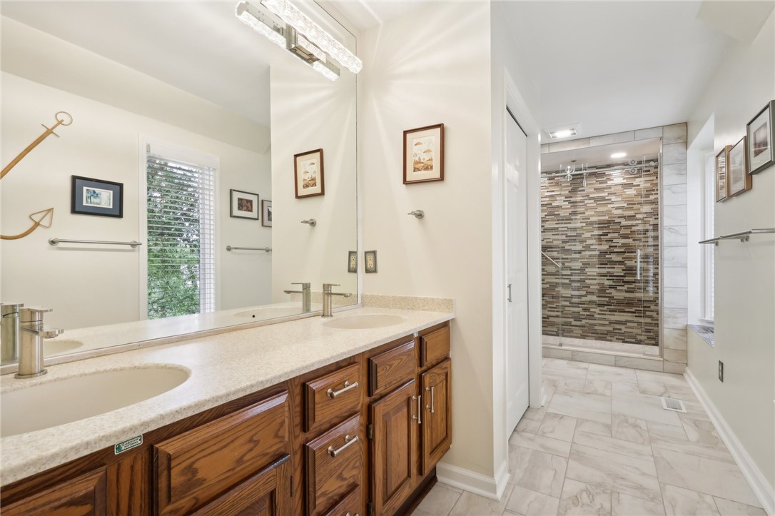 433 Forest Highlands Dr