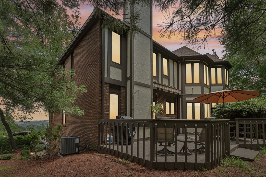 433 Forest Highlands Dr