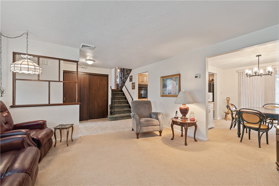 111 Lohengrin Dr.