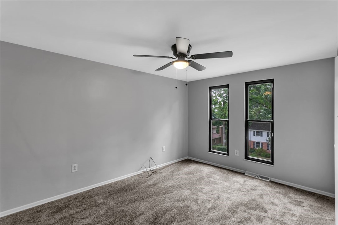 9905 W Moccasin Trl