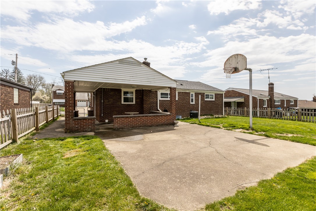 615 Wilson Ave