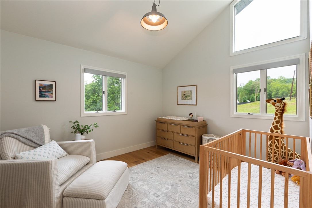 2420 Thomas Dr