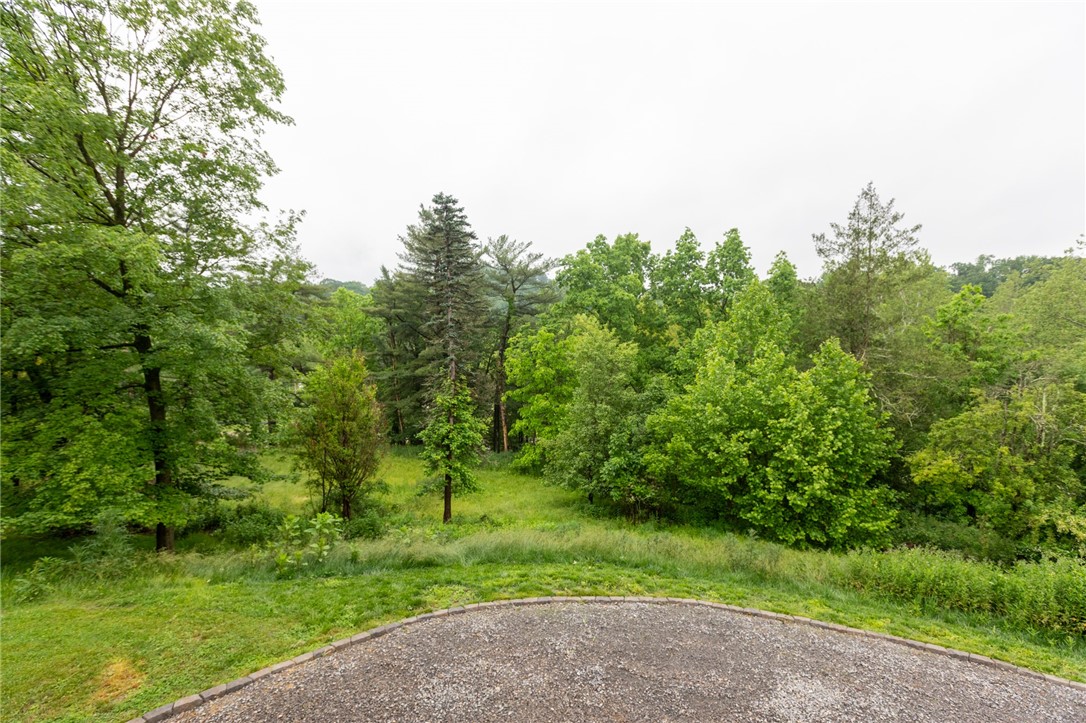 2420 Thomas Dr