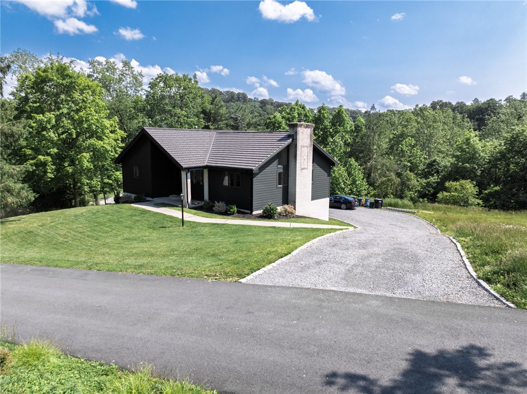2420 Thomas Dr