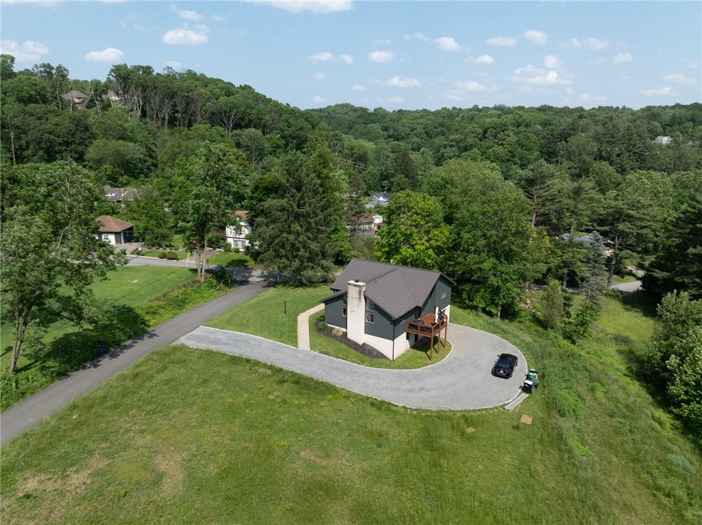 2420 Thomas Dr