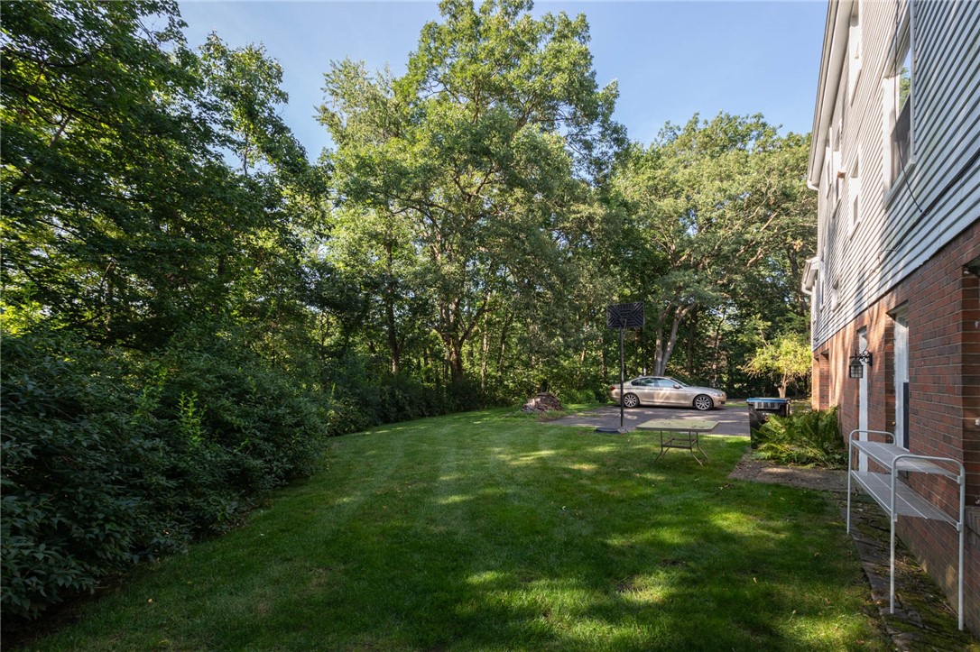 1910 Overland Ct