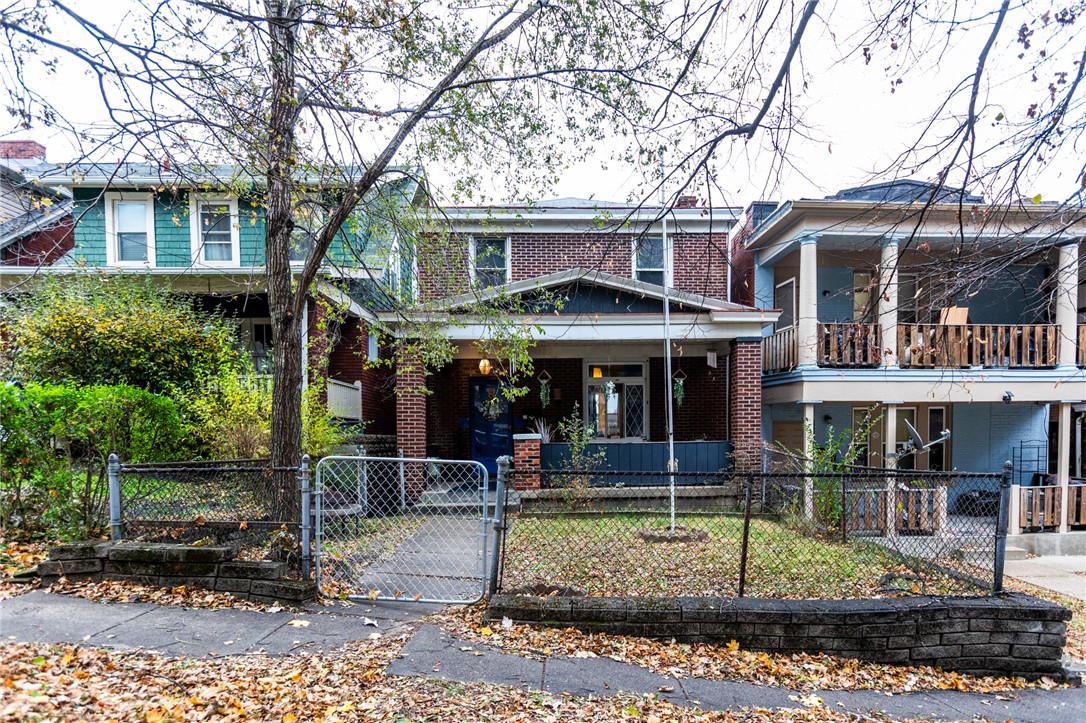 95 Harwood St
