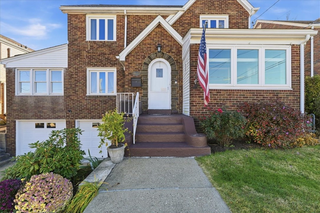 4635 Main St