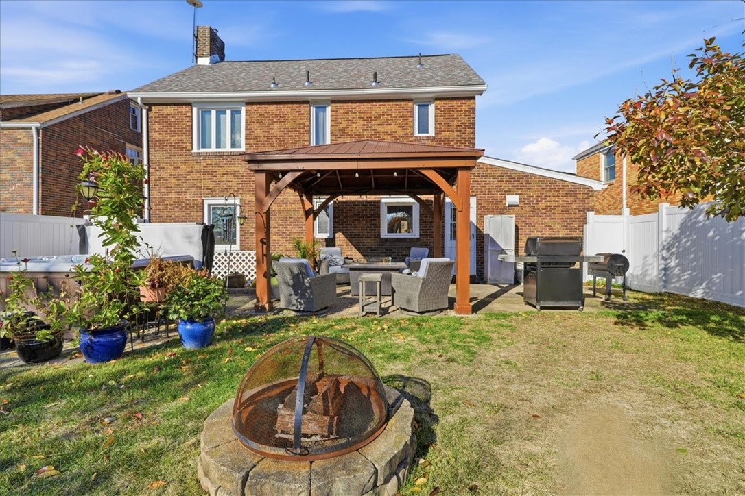 4635 Main St