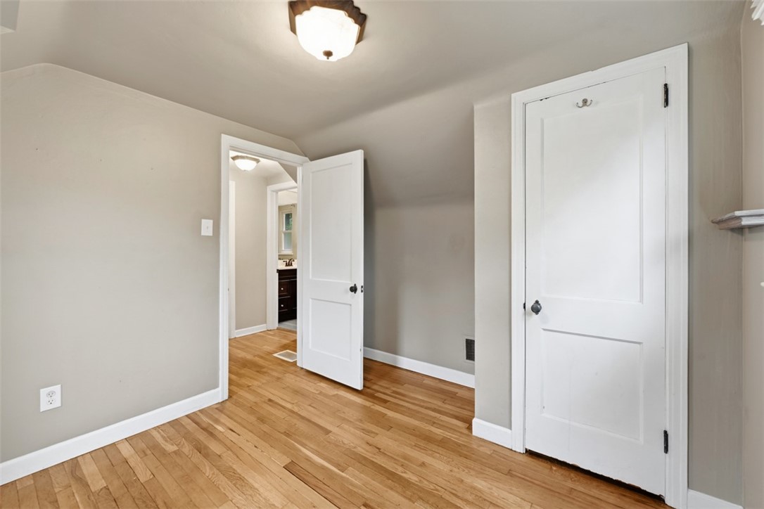 131 Manor Rd