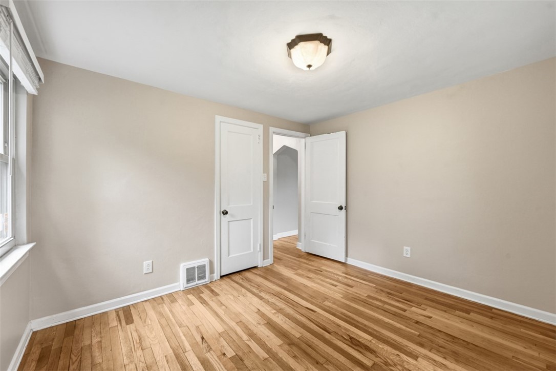 131 Manor Rd