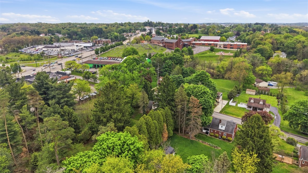 131 Manor Rd