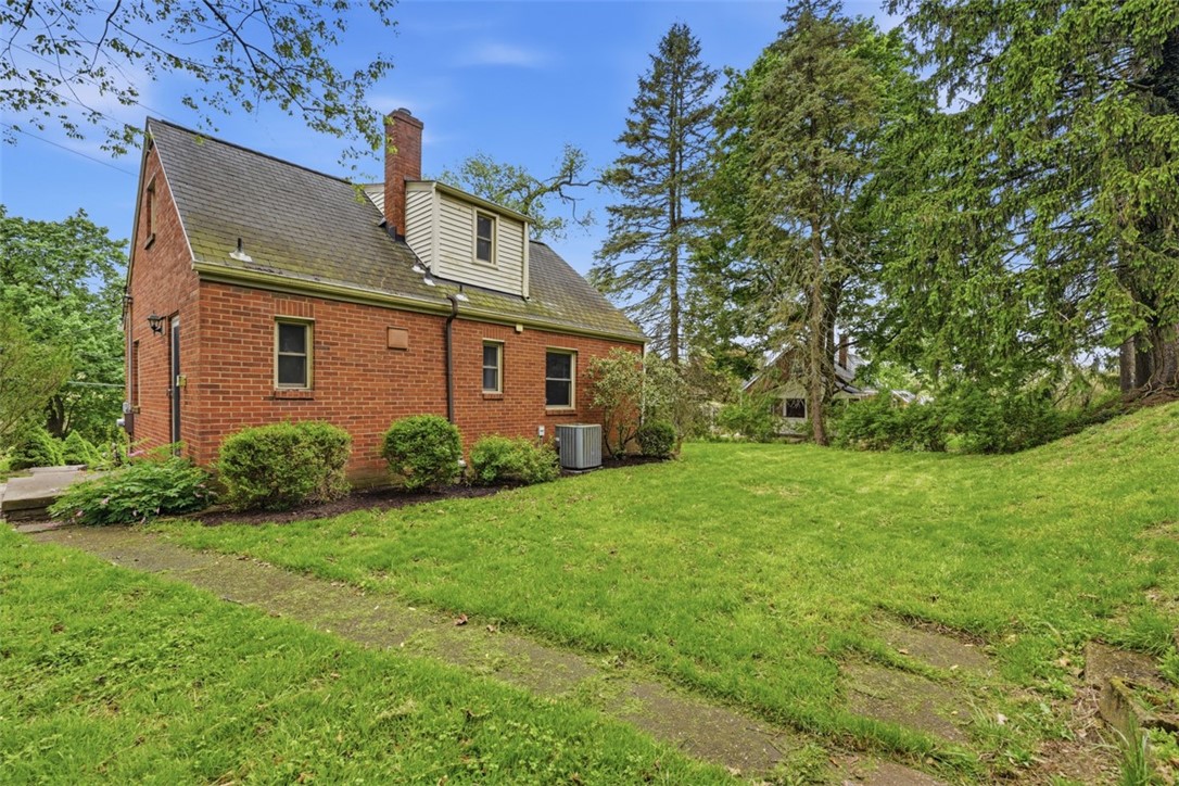 131 Manor Rd
