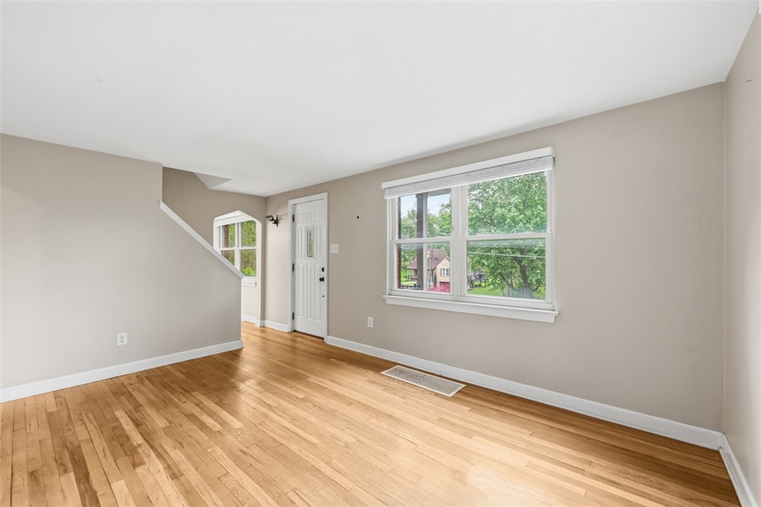 131 Manor Rd