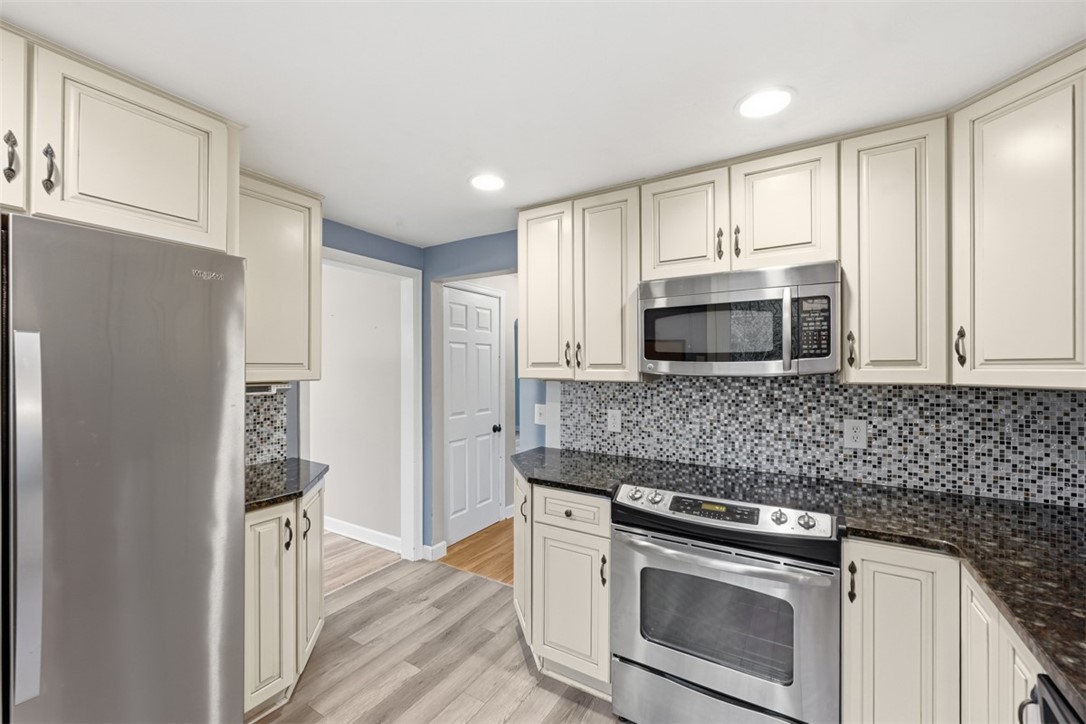 131 Manor Rd