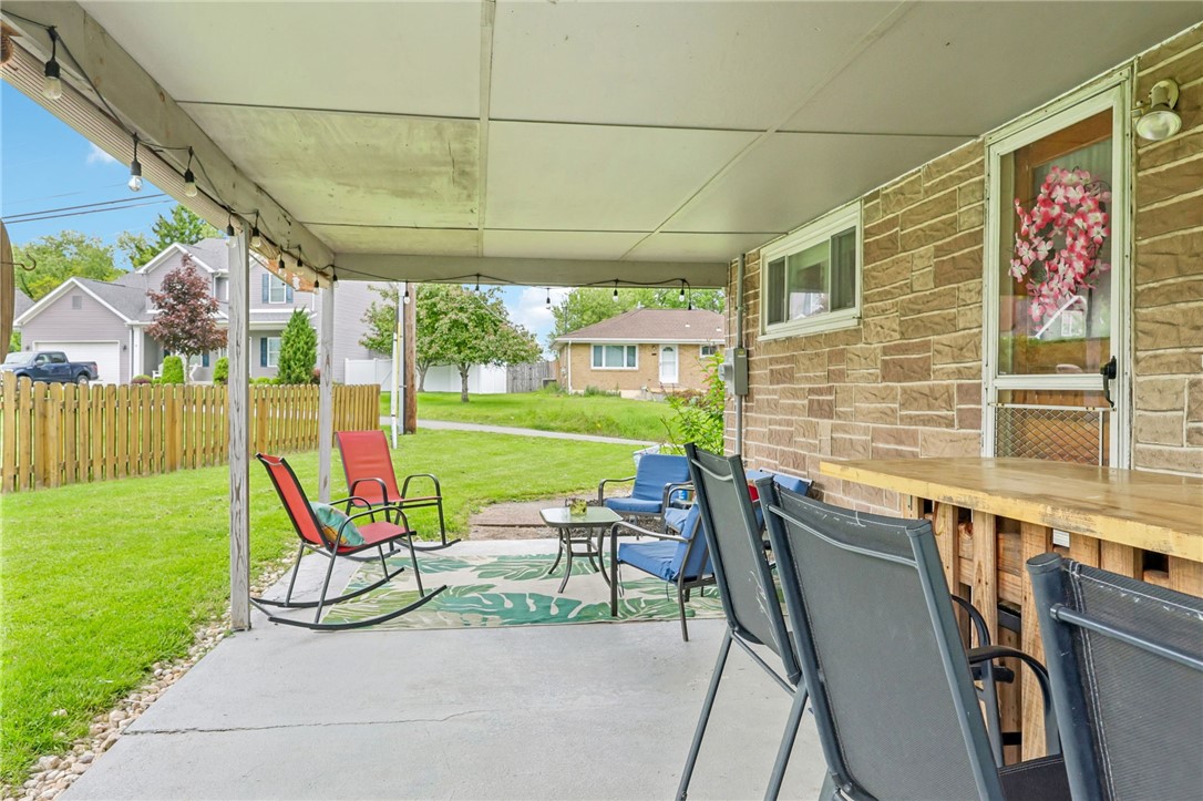 122 Hillcrest Dr