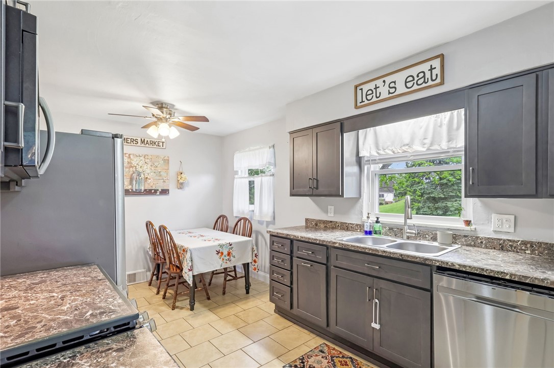 122 Hillcrest Dr
