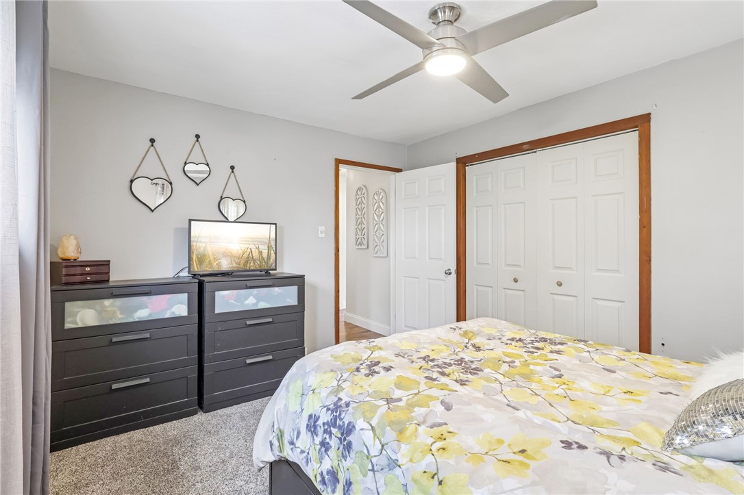 122 Hillcrest Dr