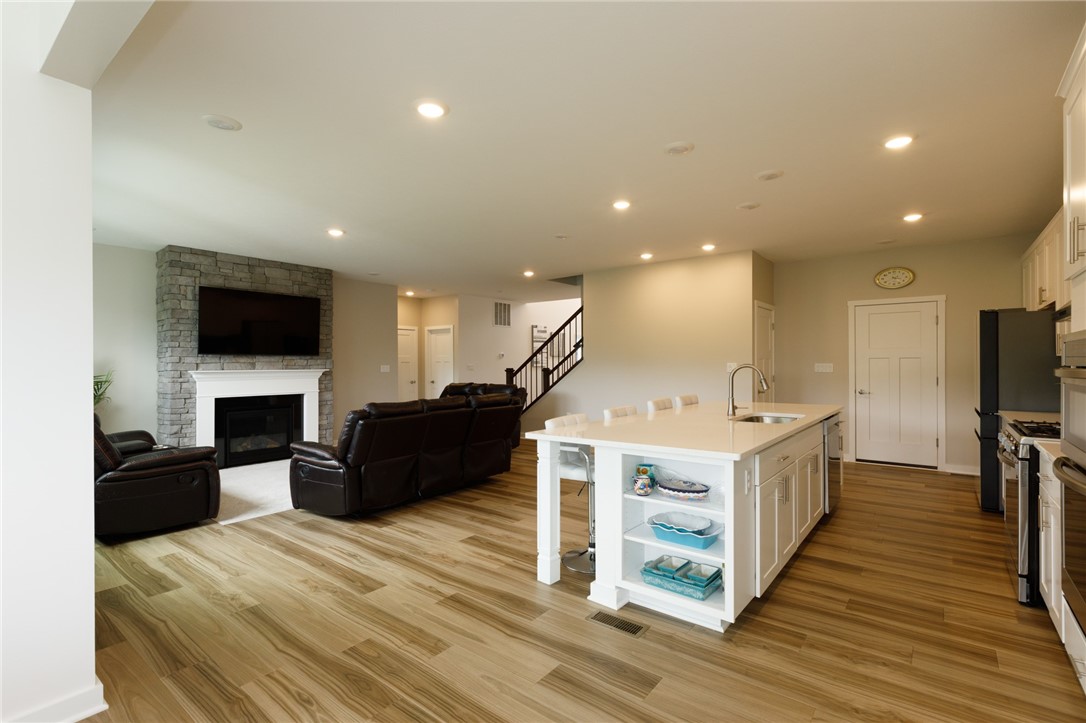 109 Mesa Dr