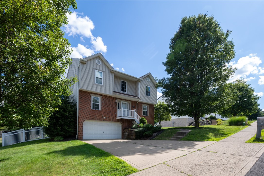 1421 Sandstone Dr
