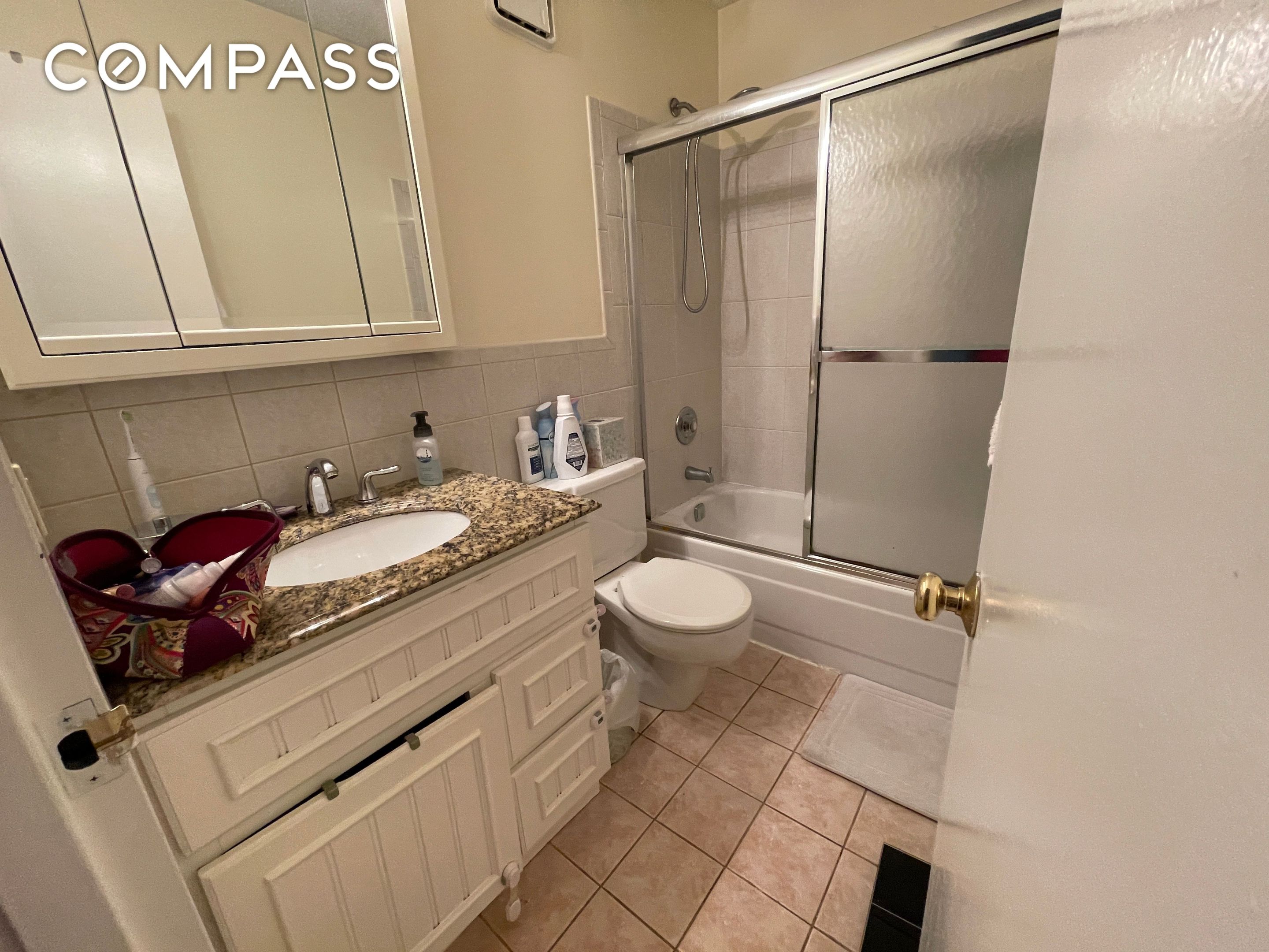 25-40 Shore Boulevard 5B