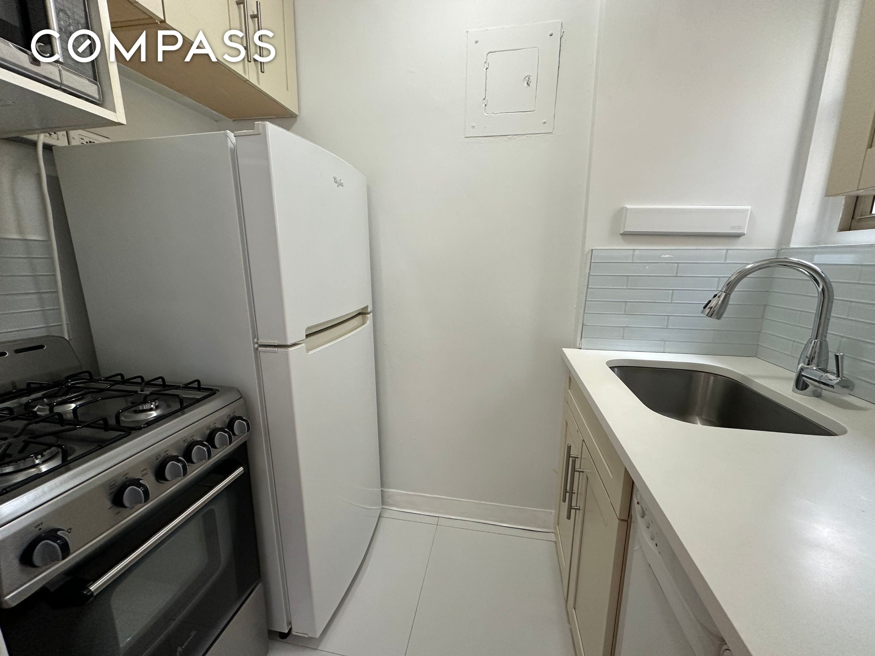 225 E 46th Street 4K