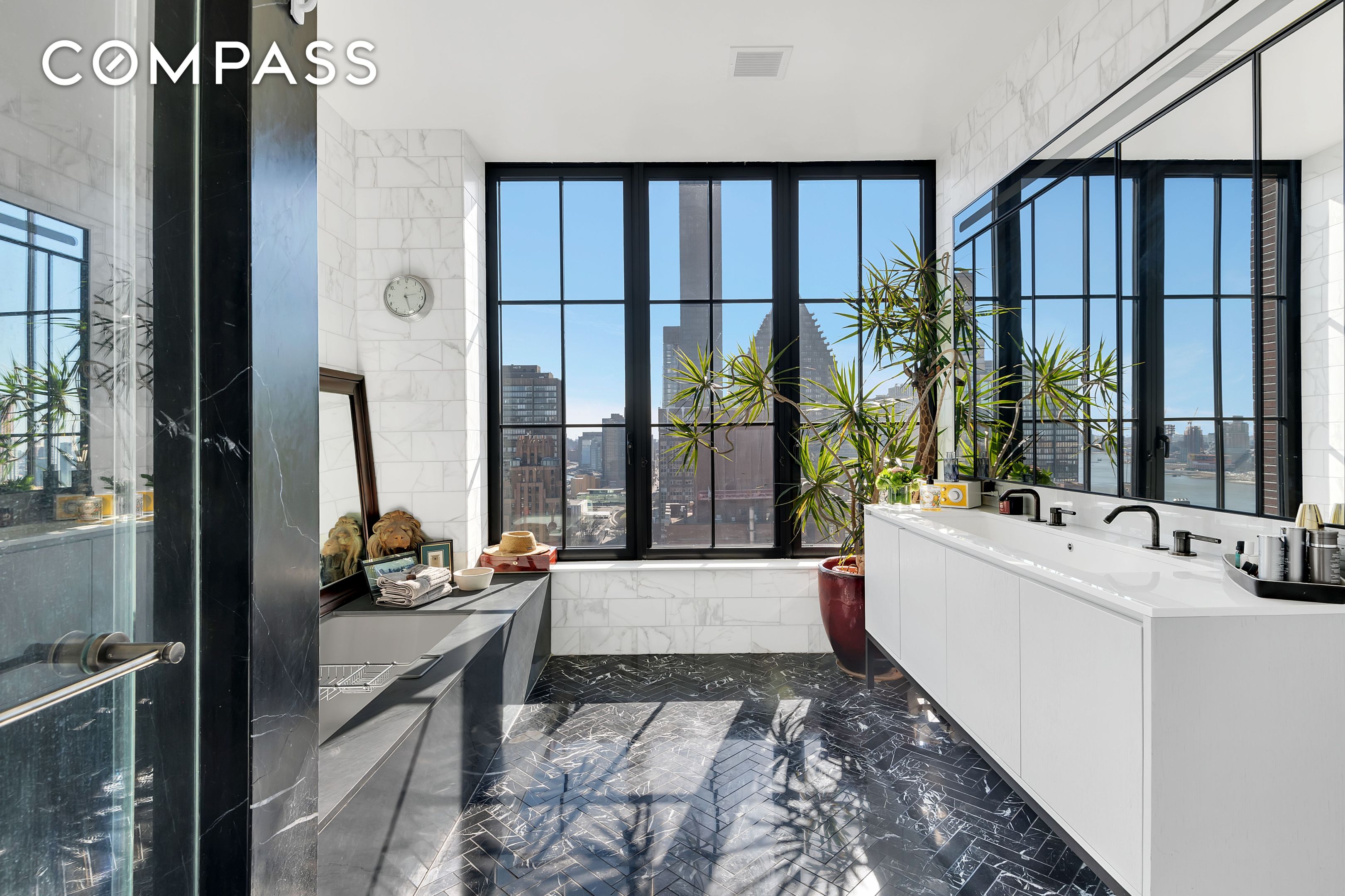 959 1st Avenue 25H