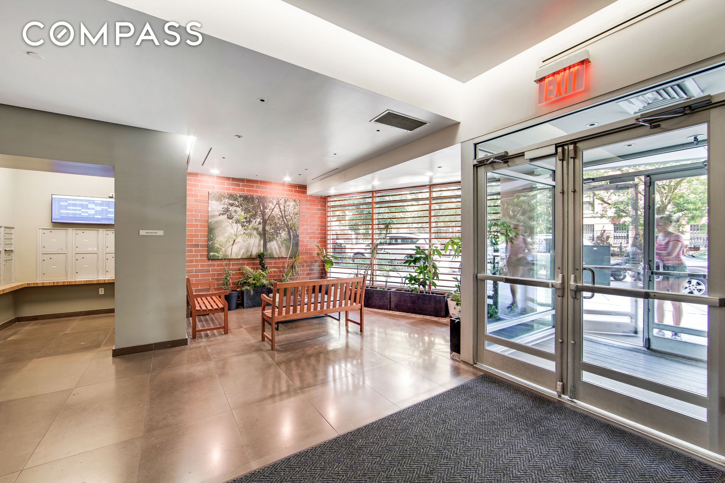 212 S Oxford Street 2E