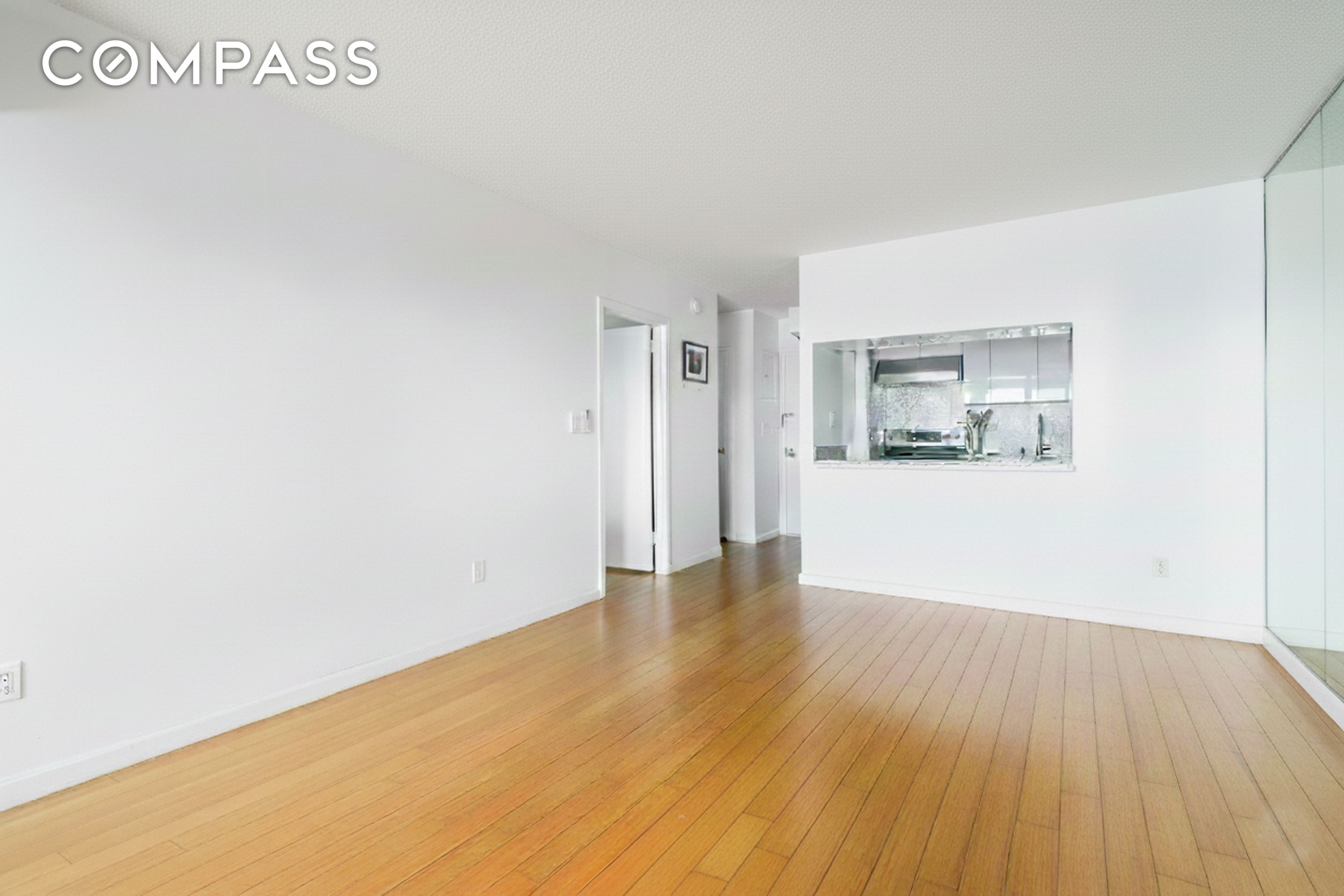 2540 Shore Boulevard 4S