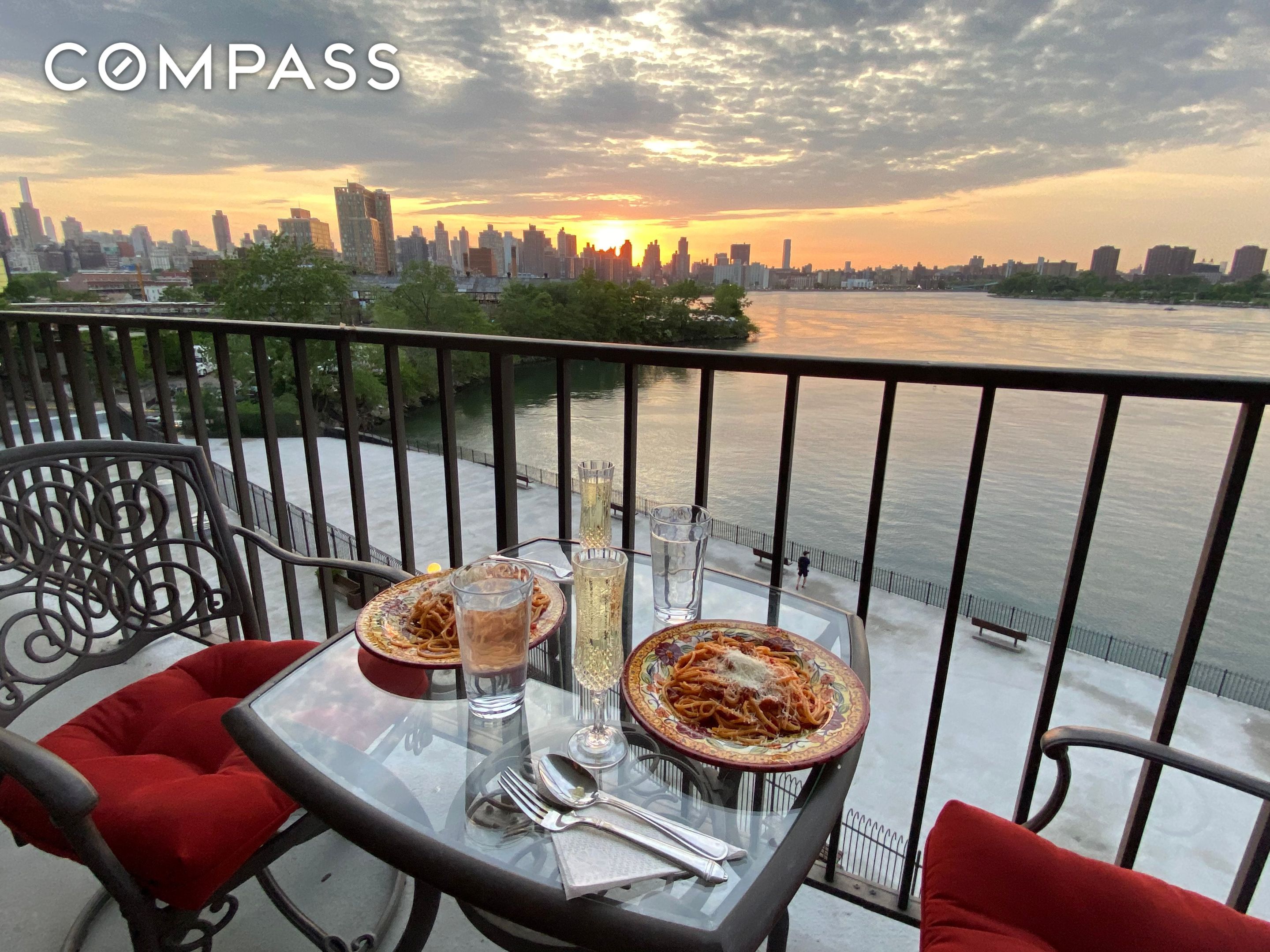 2540 Shore Boulevard 4S