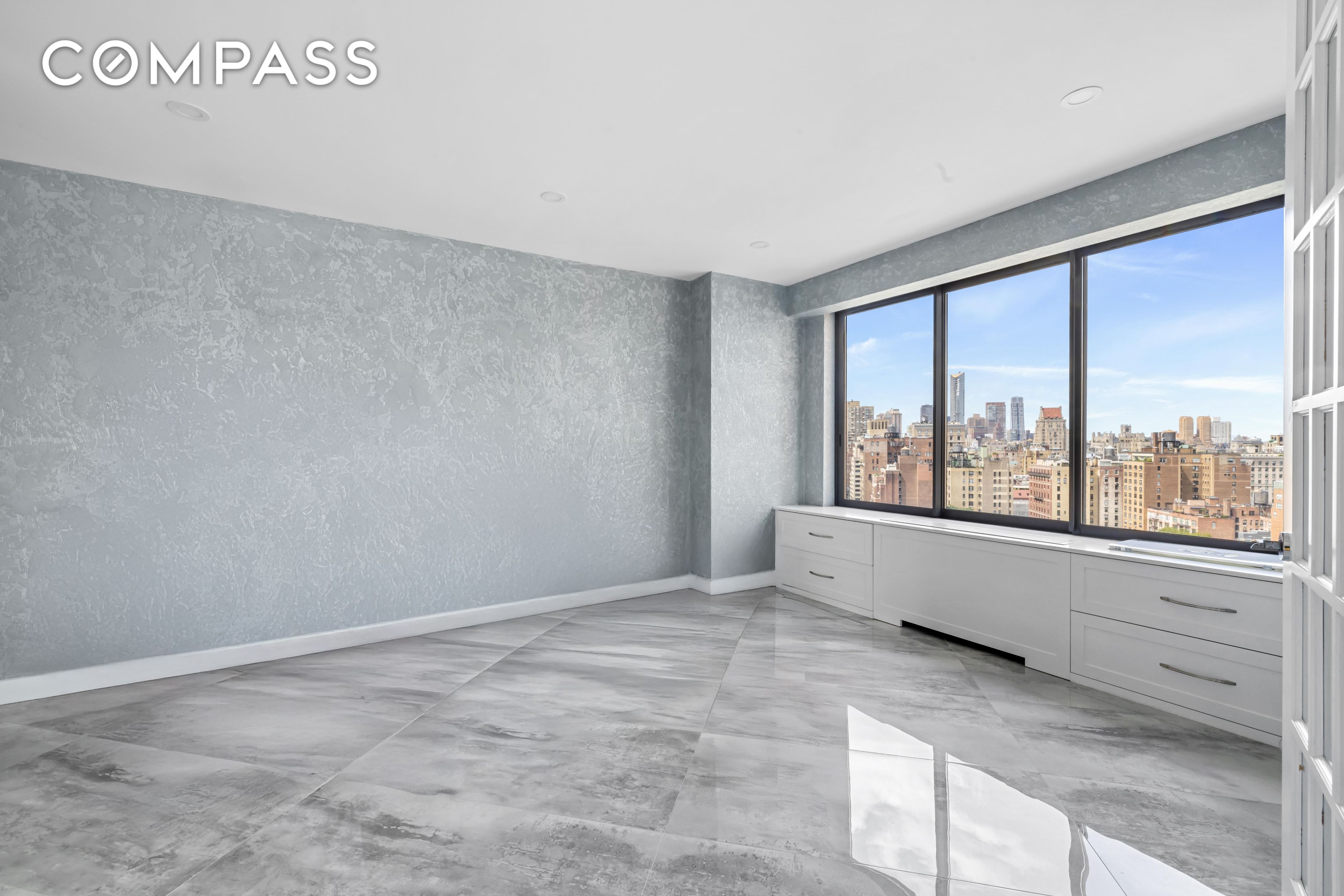 200 E 61st Street 19DE