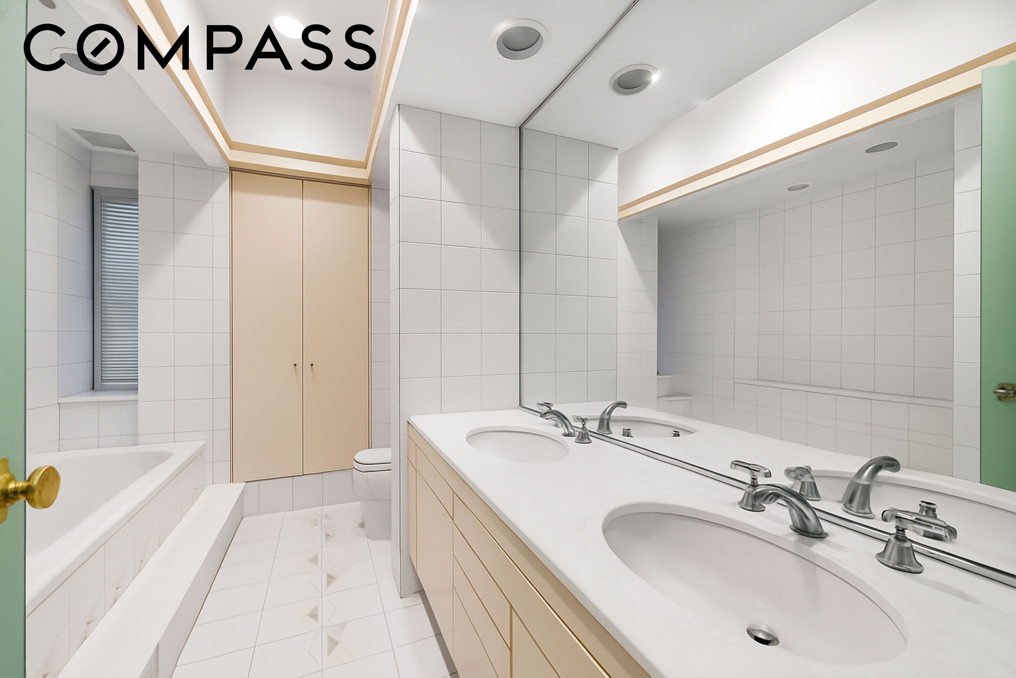 49 E 63rd Street Garden, Duplex , 3F