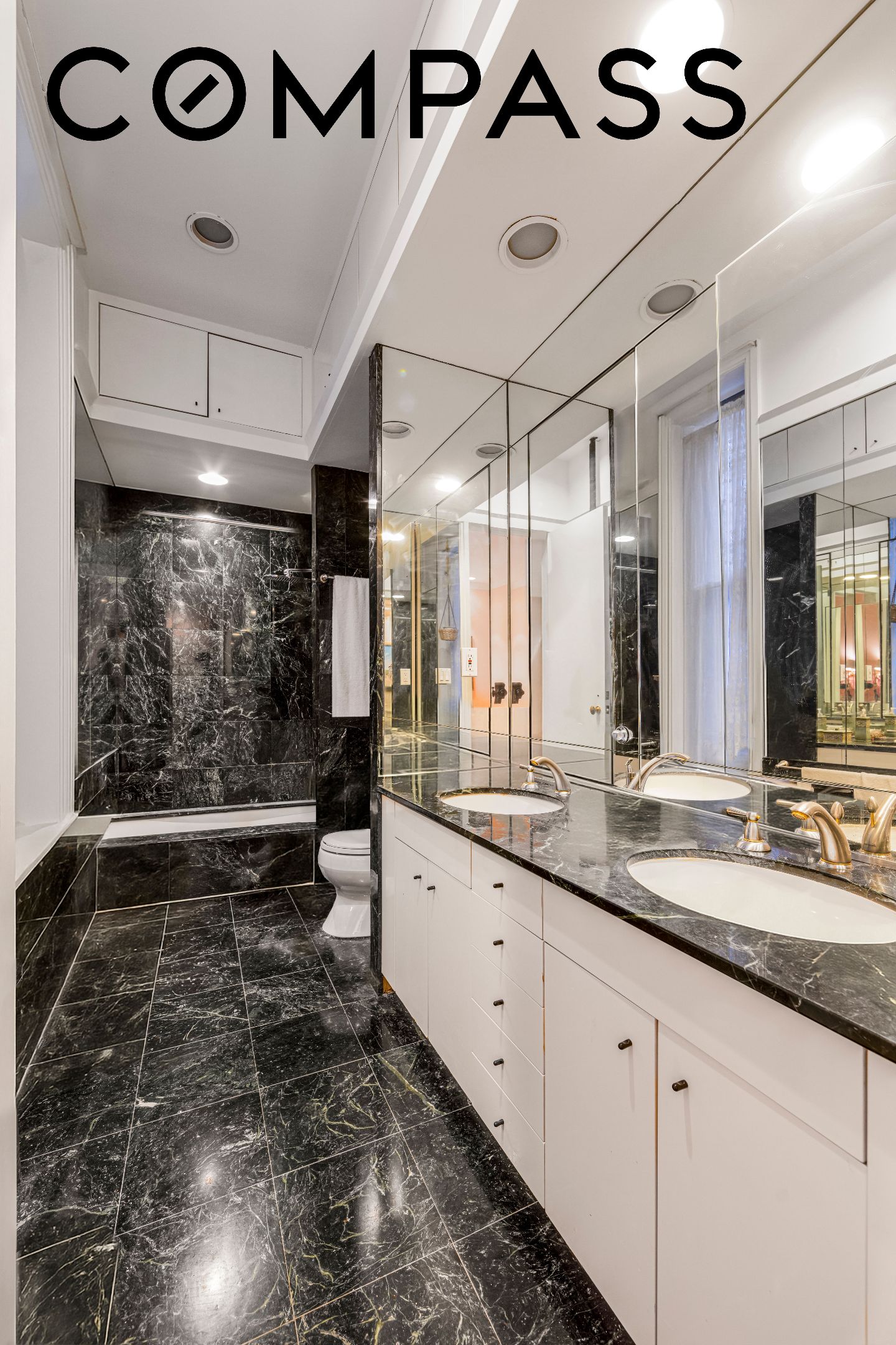 49 E 63rd Street Garden, Duplex , 3F