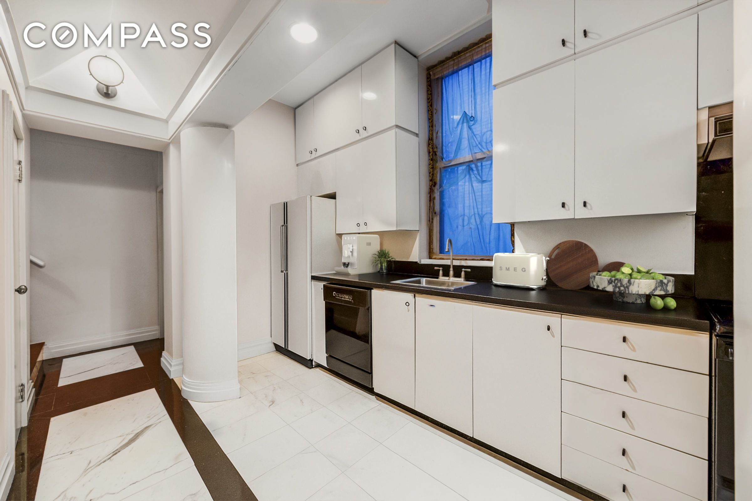 49 E 63rd Street Garden, Duplex , 3F