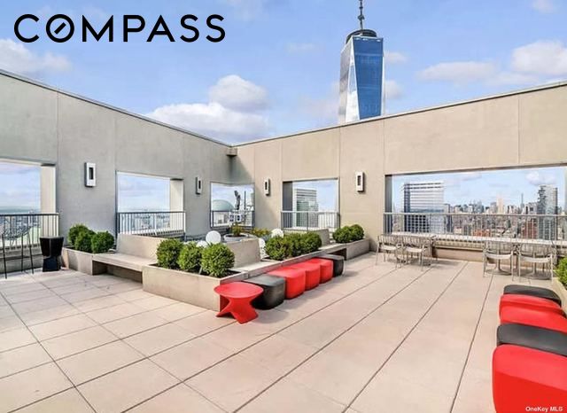 123 Washington Street 52F