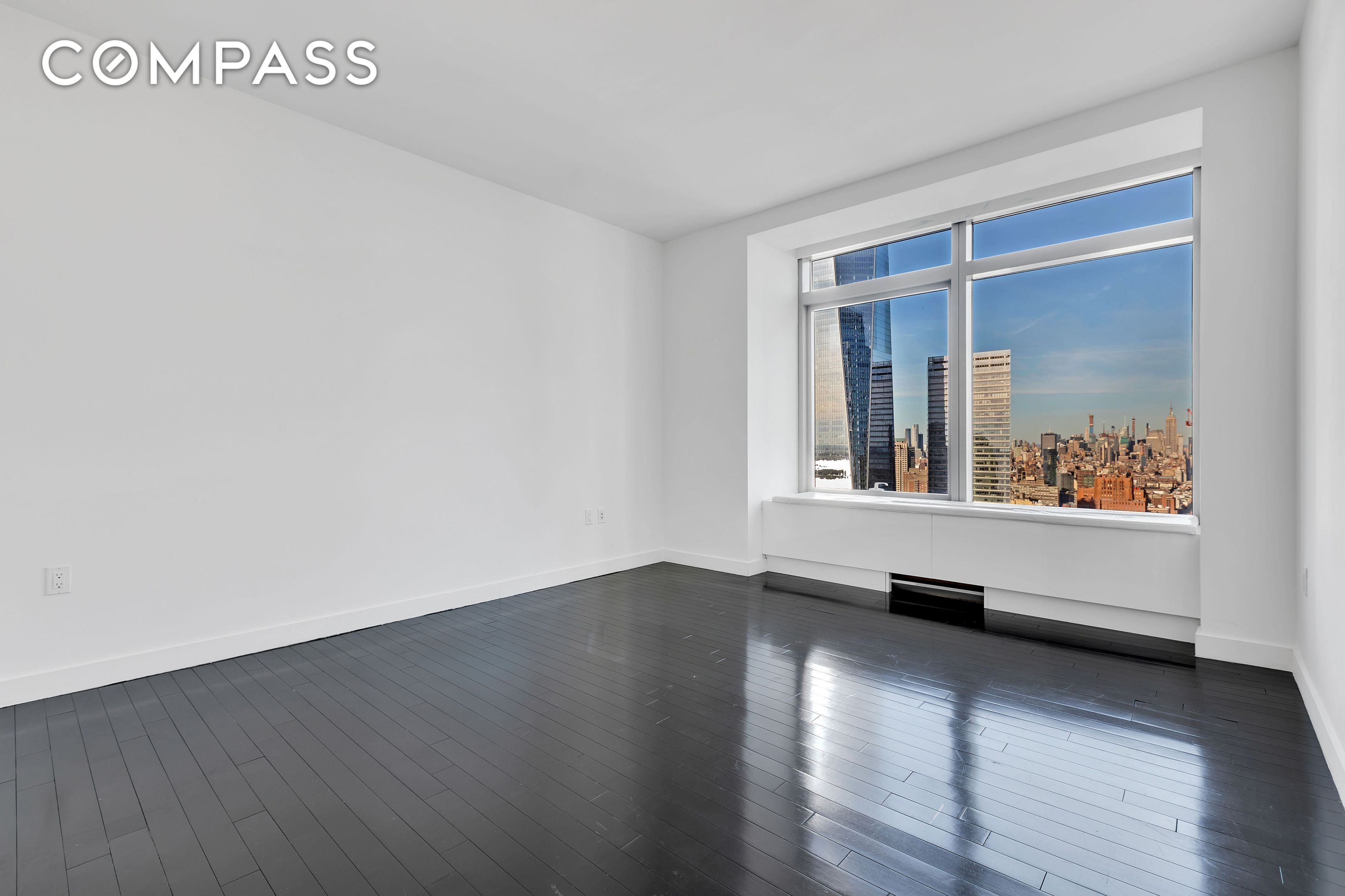 123 Washington Street 52F