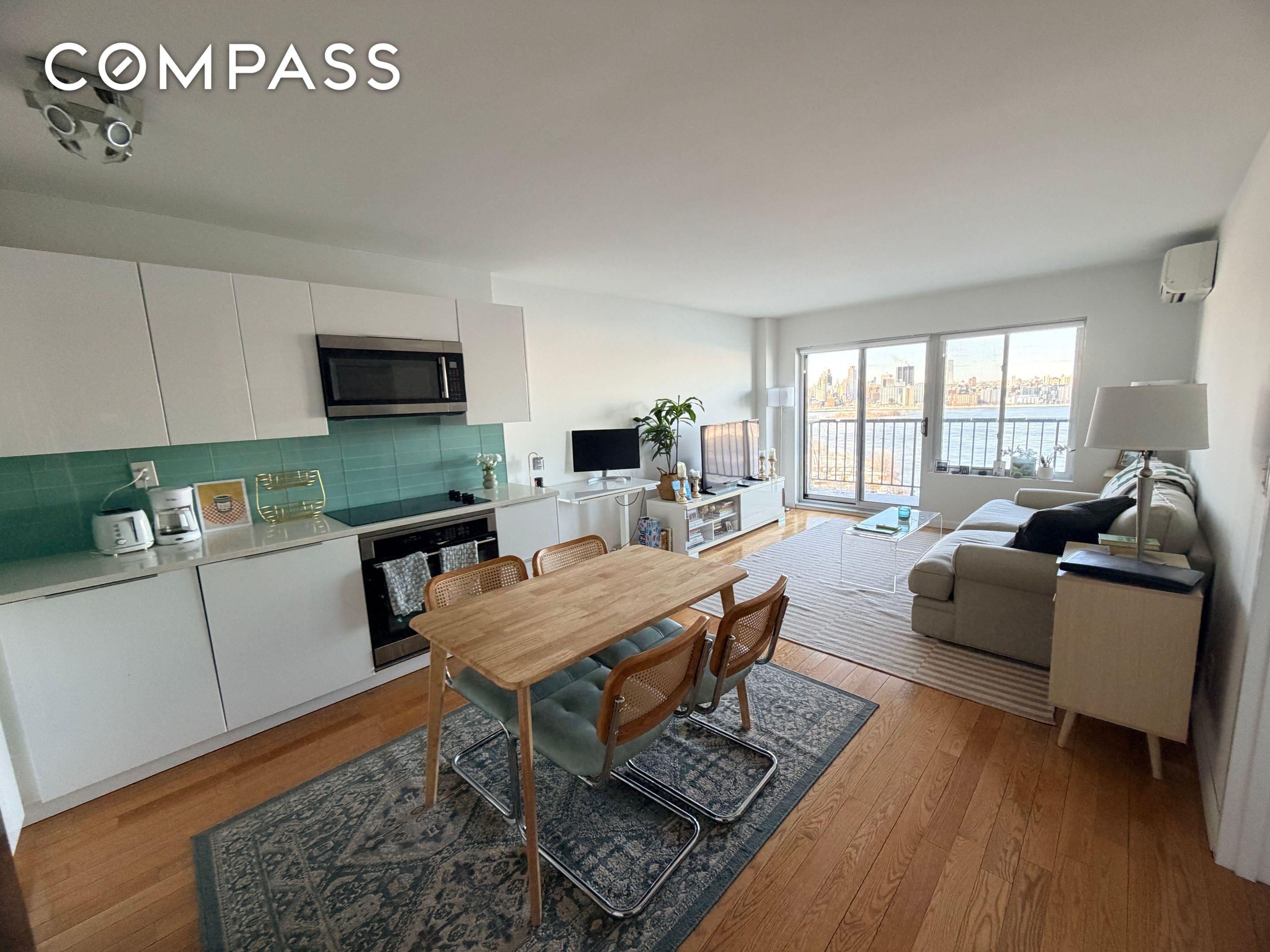 25-40 Shore Boulevard 15T