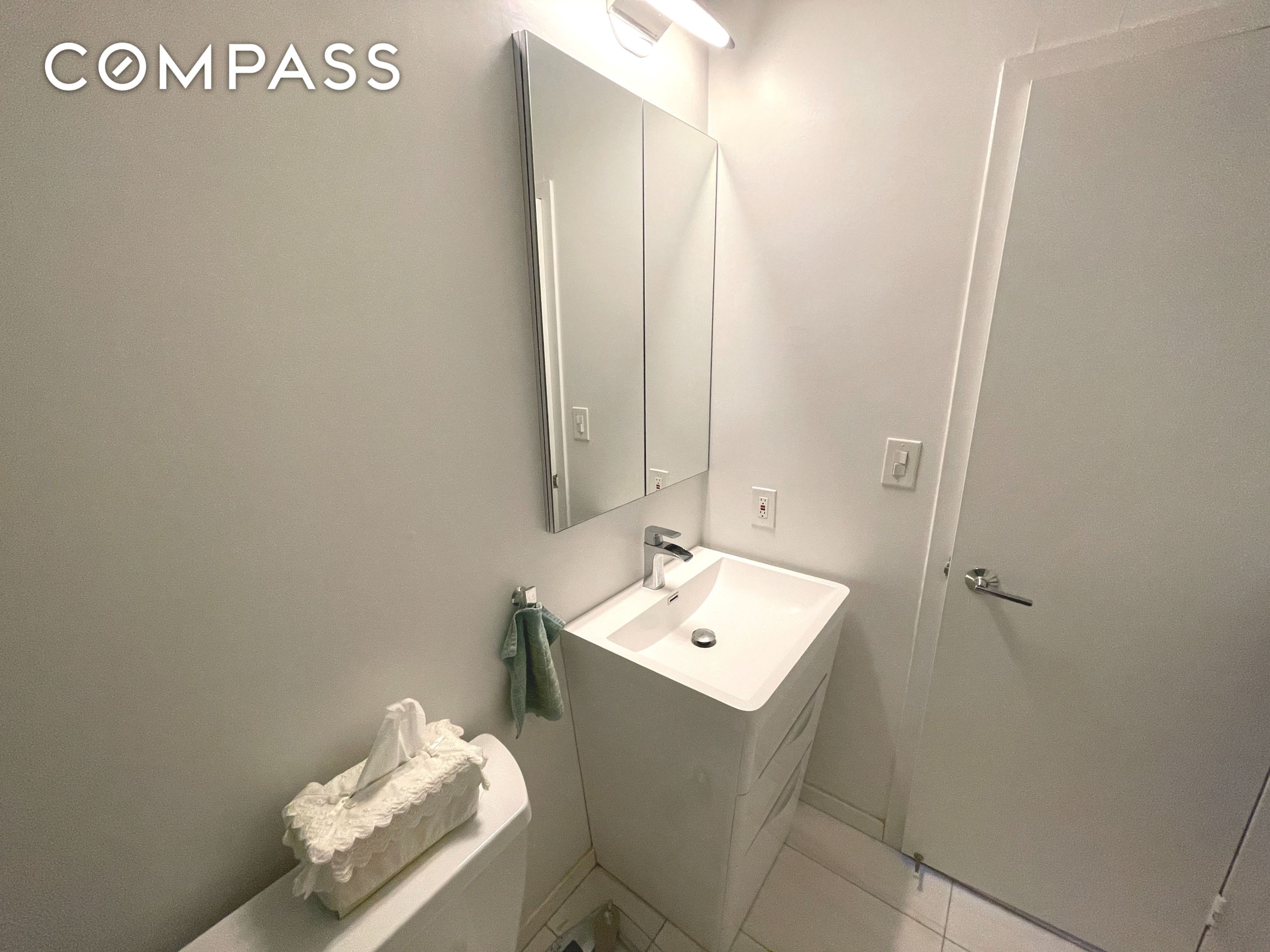 25-40 Shore Boulevard 15T