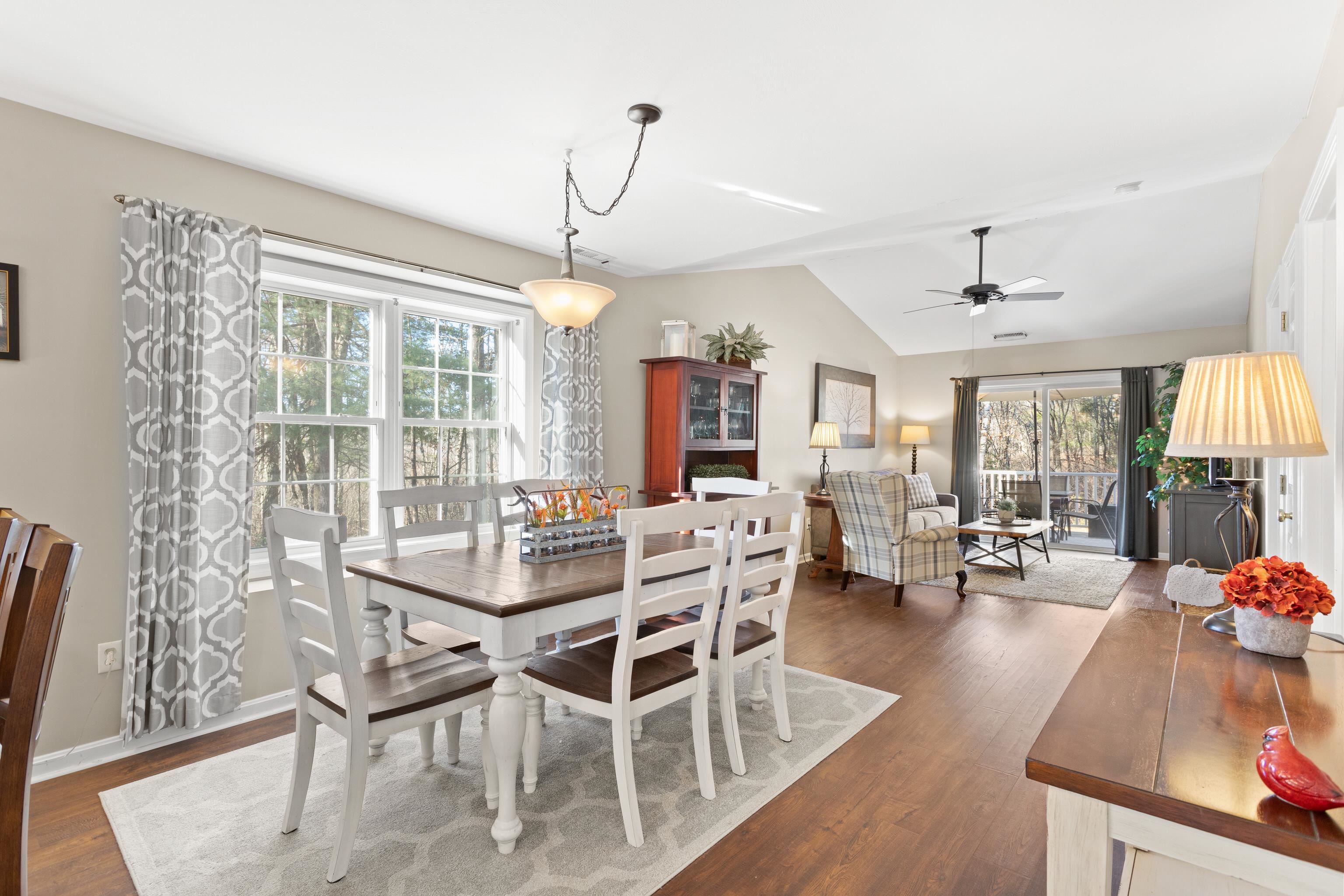 491 Mammoth Road Unit: 12