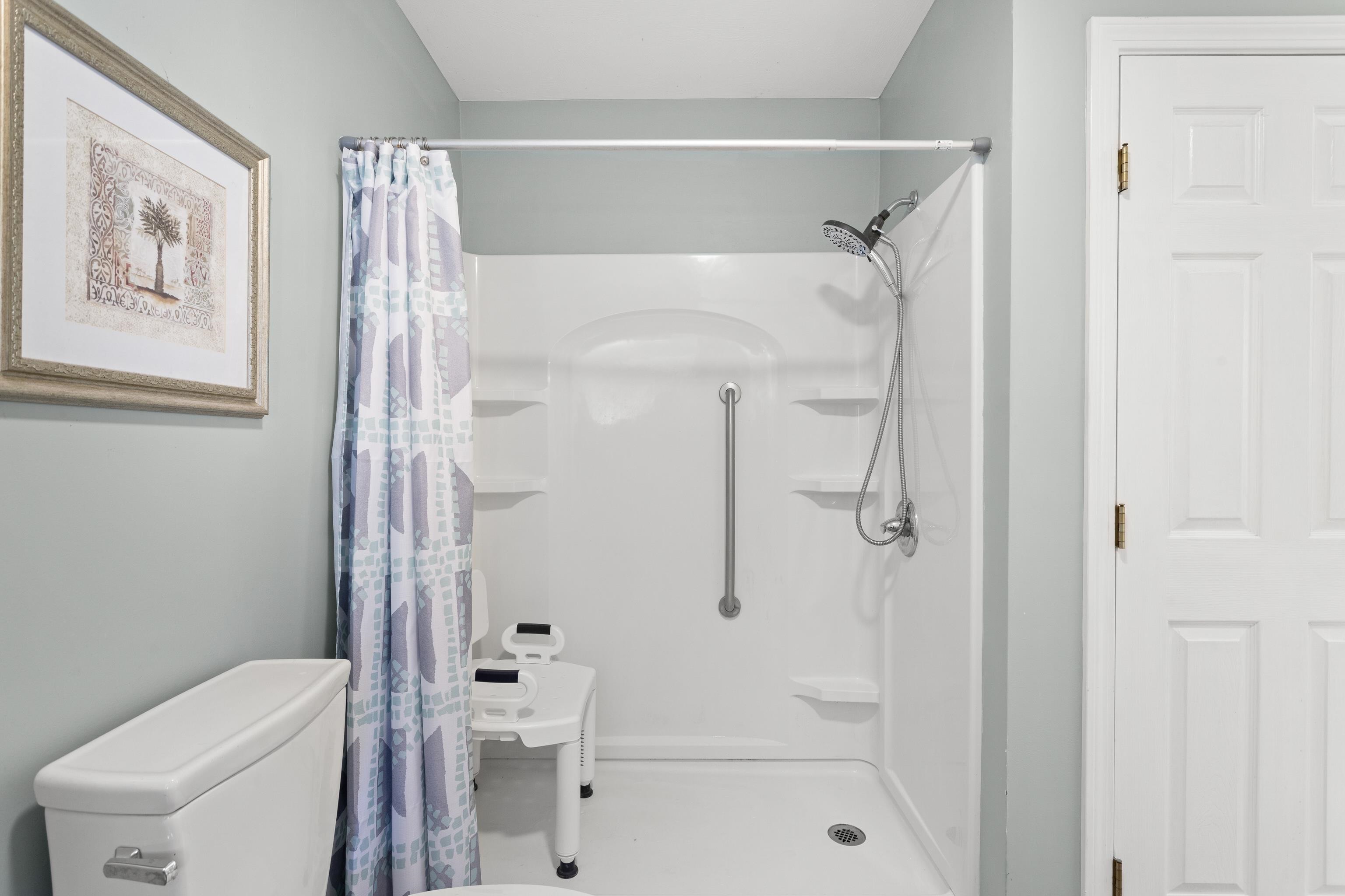 491 Mammoth Road Unit: 12