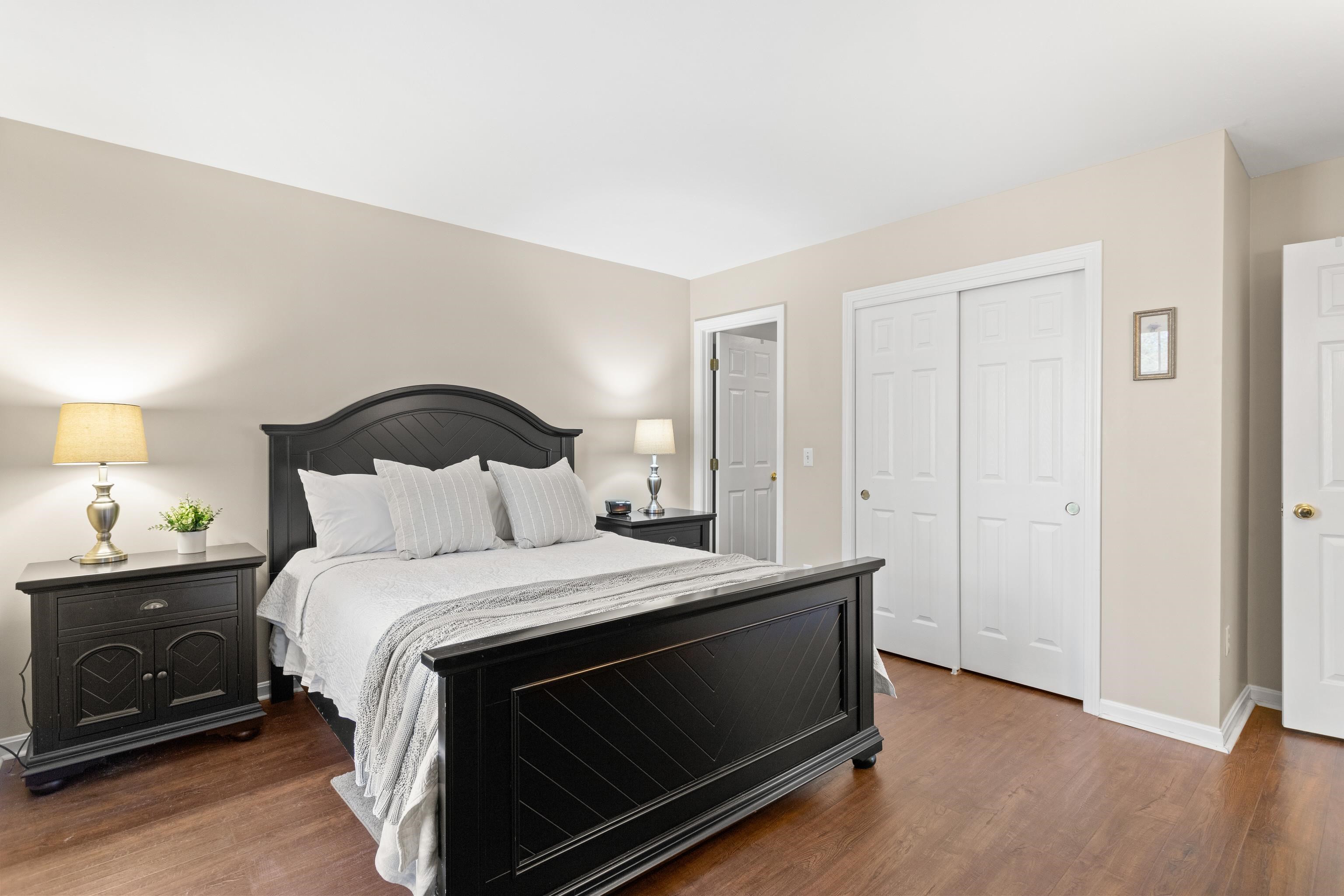 491 Mammoth Road Unit: 12