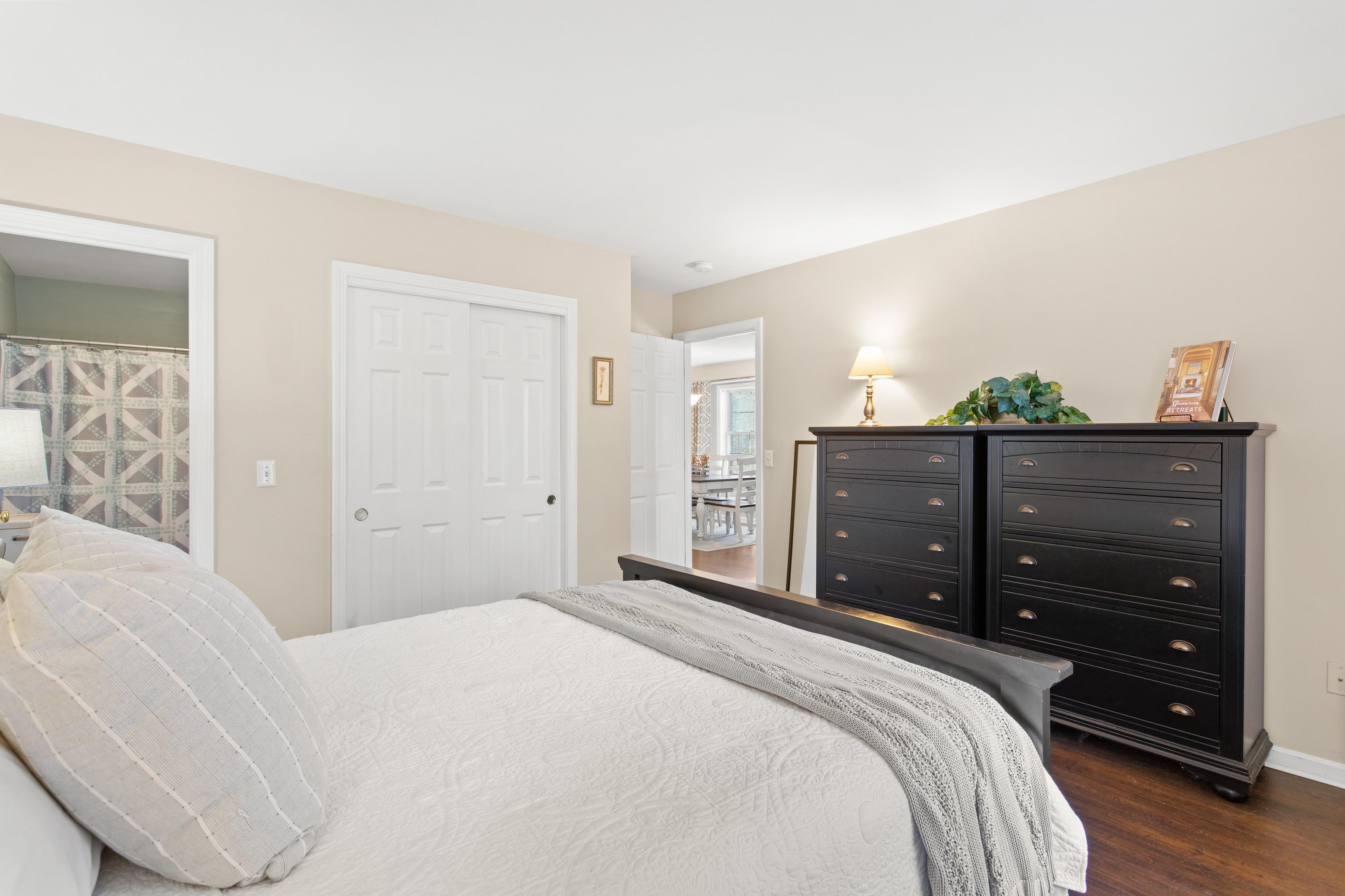 491 Mammoth Road Unit: 12