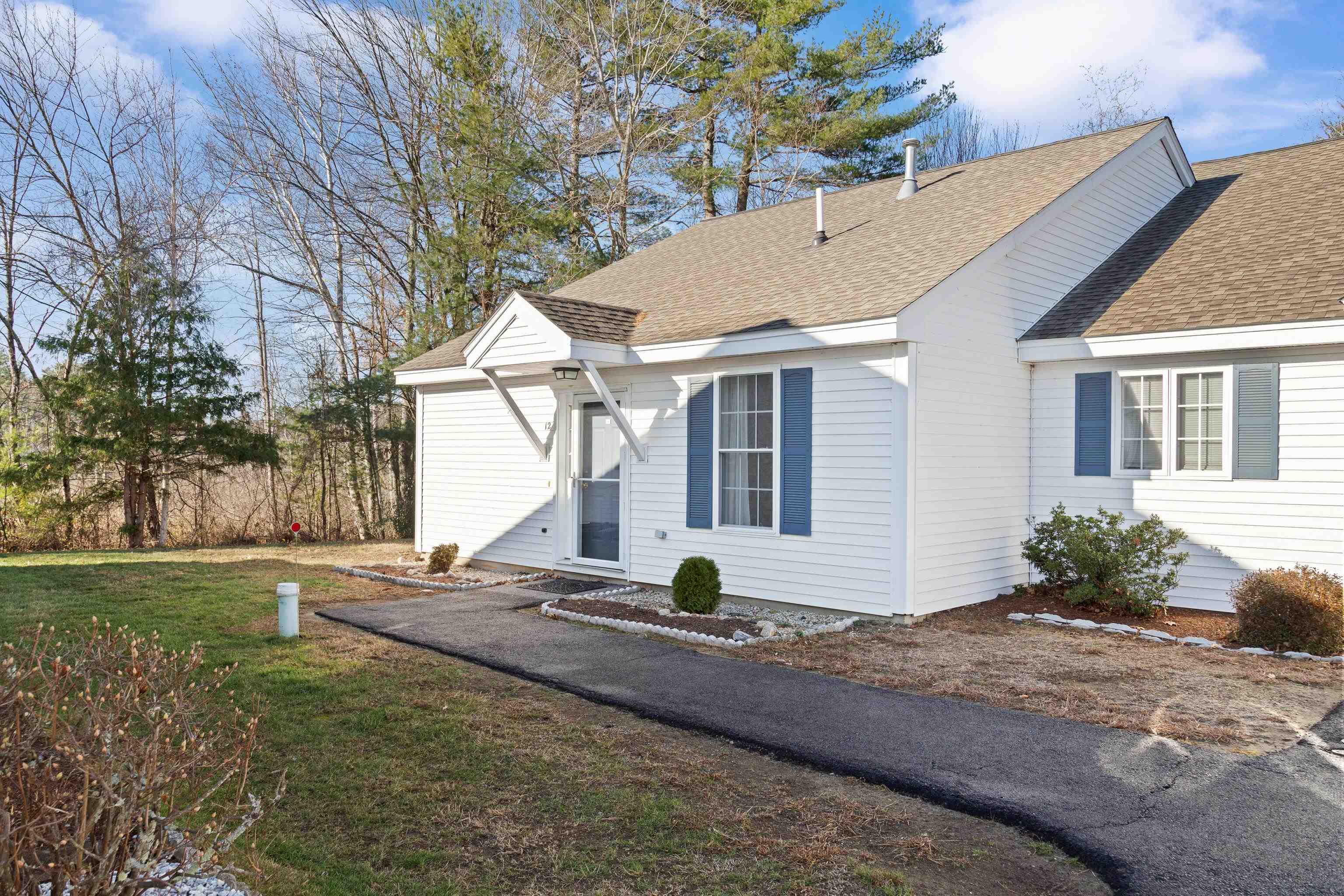 491 Mammoth Road Unit: 12