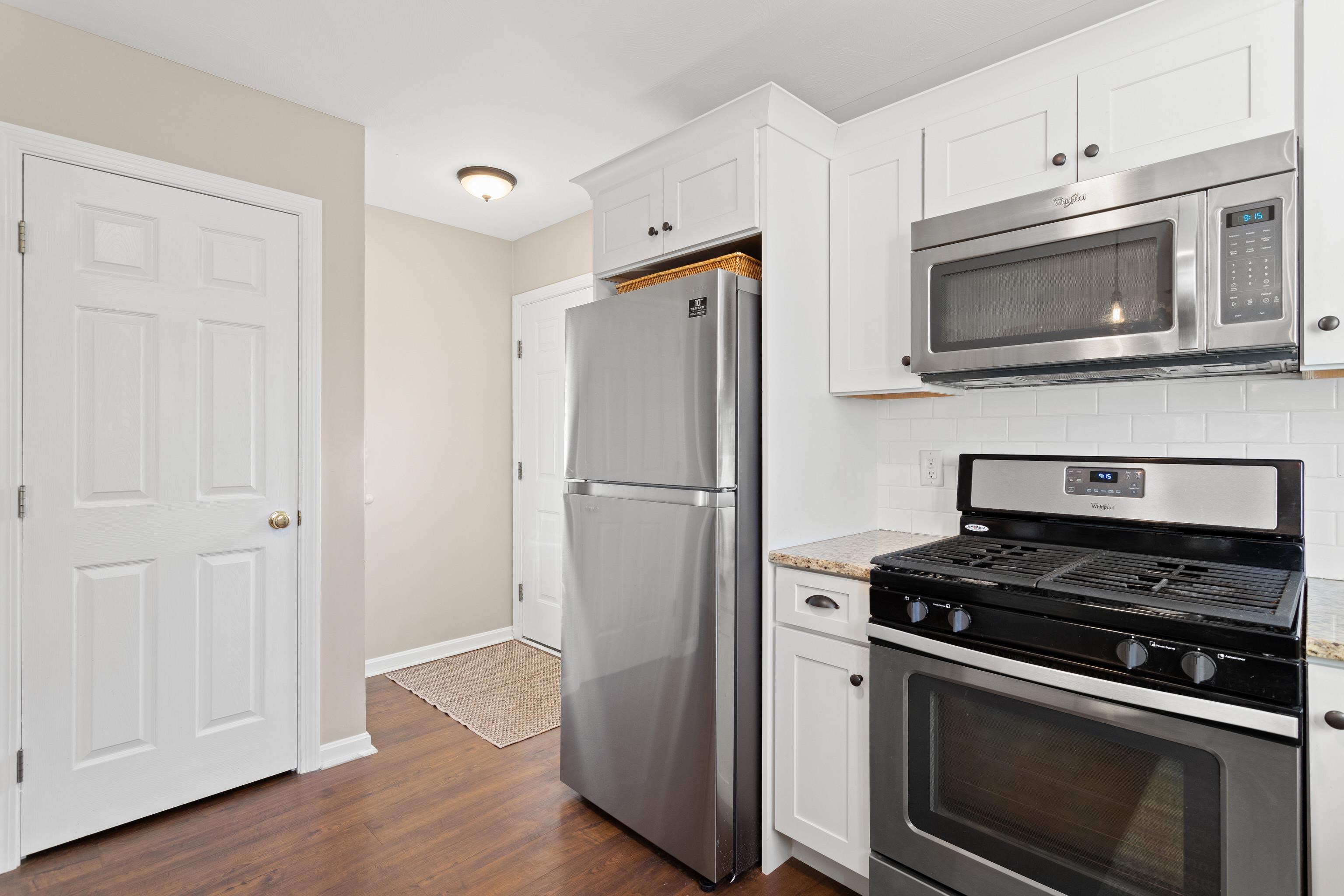 491 Mammoth Road Unit: 12