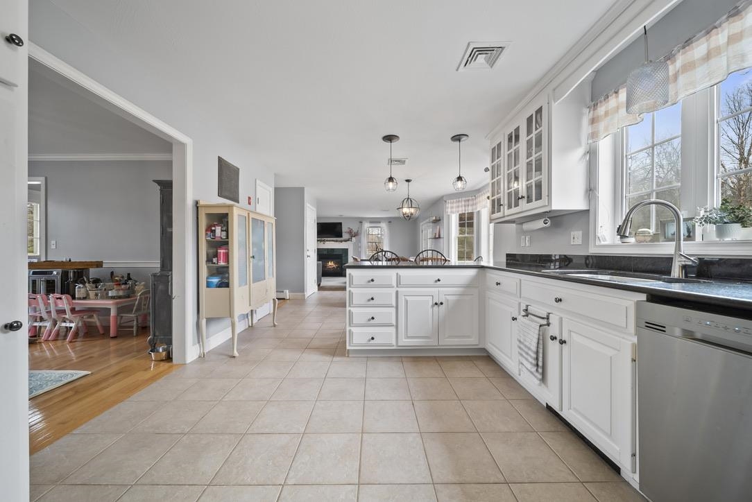 14 Gallant Drive