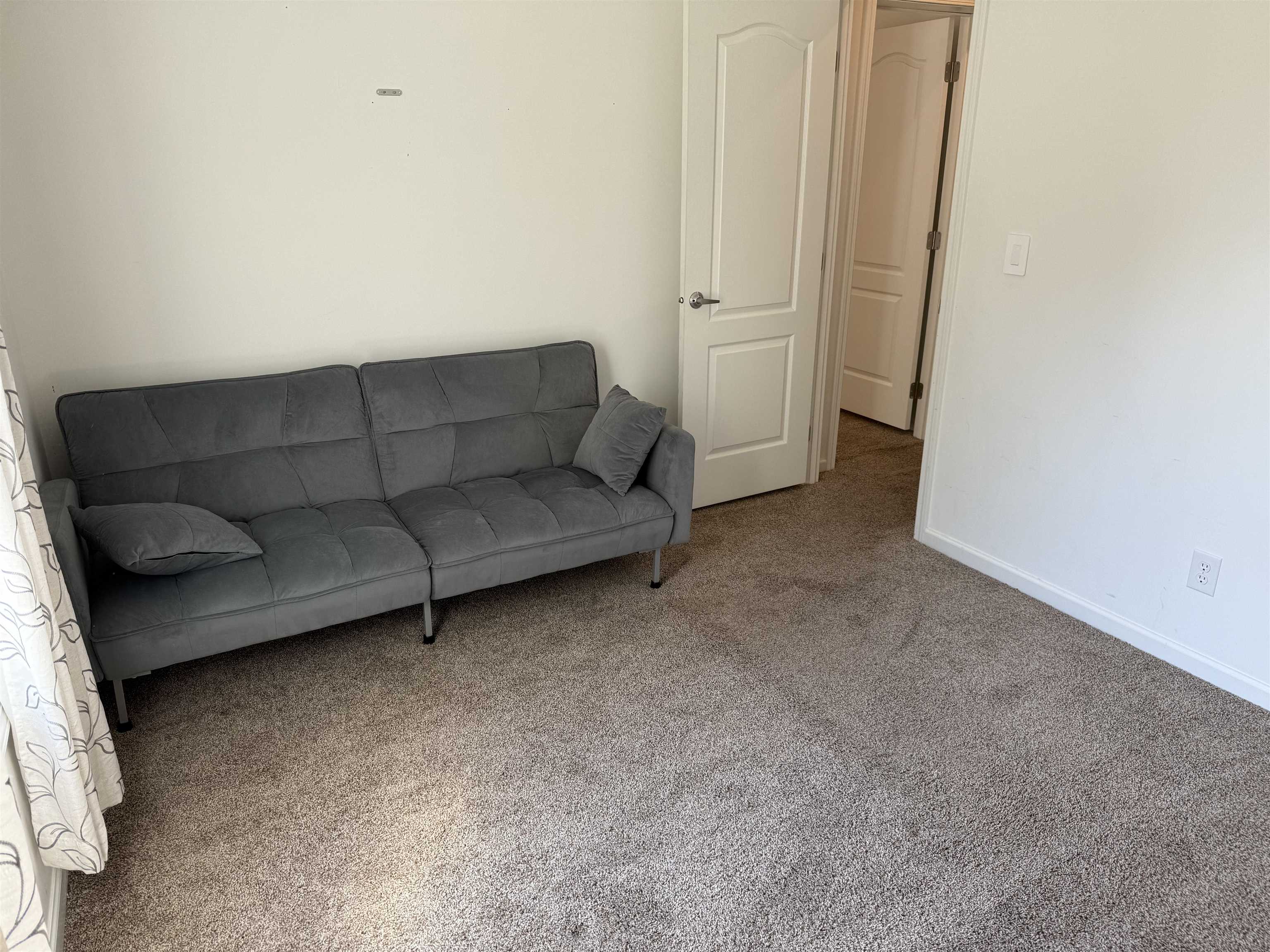 4 Ponderosa Avenue