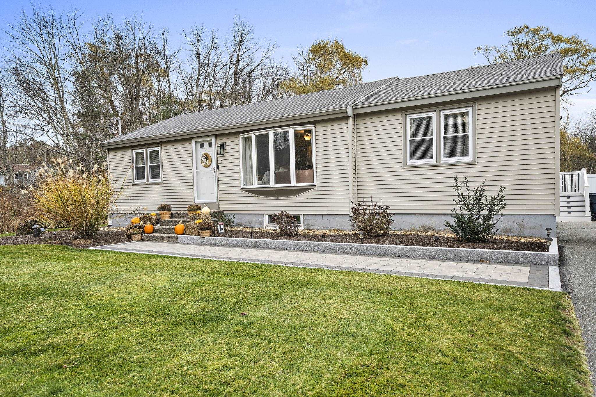 2 Iris Avenue