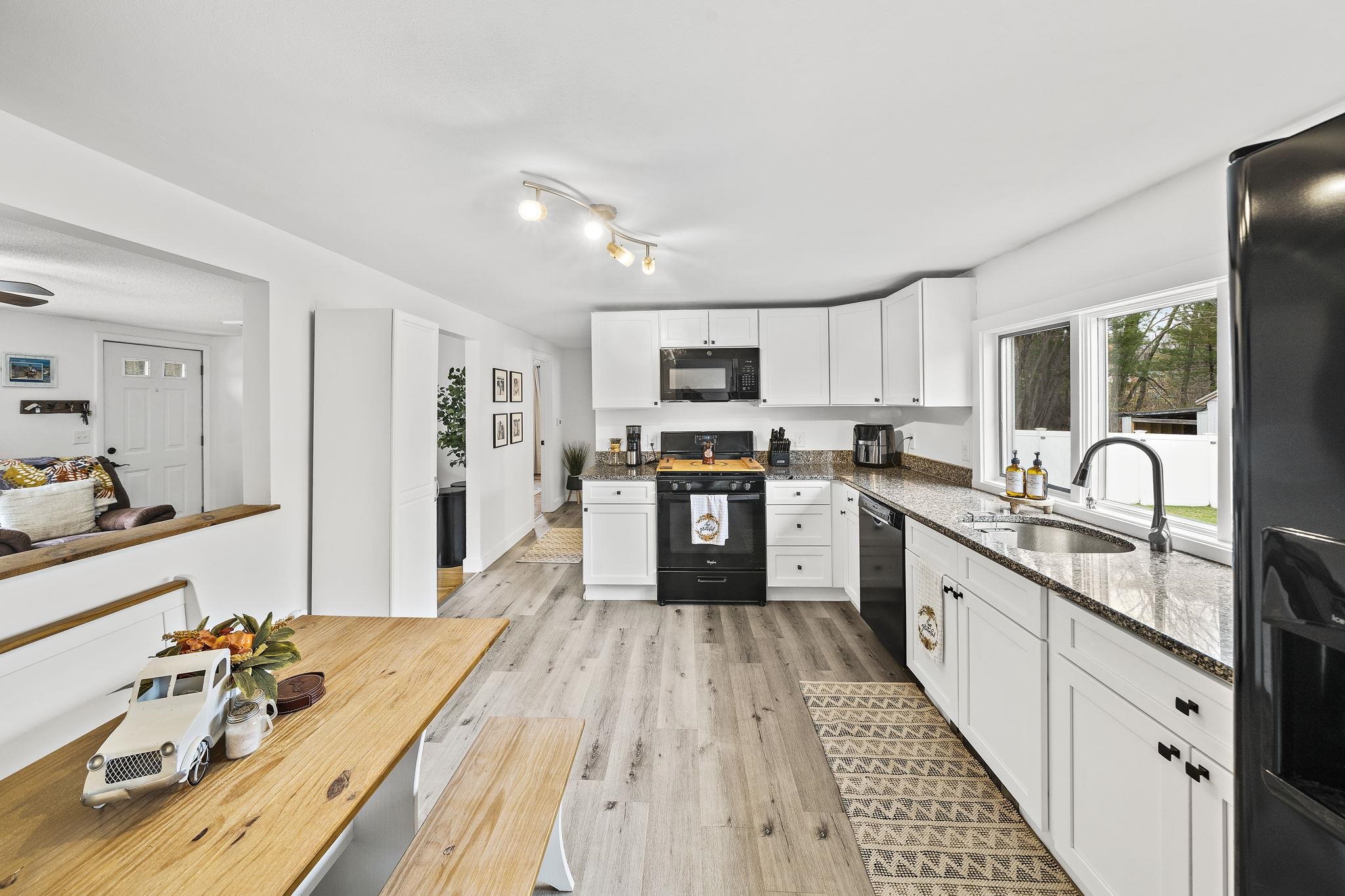 2 Iris Avenue