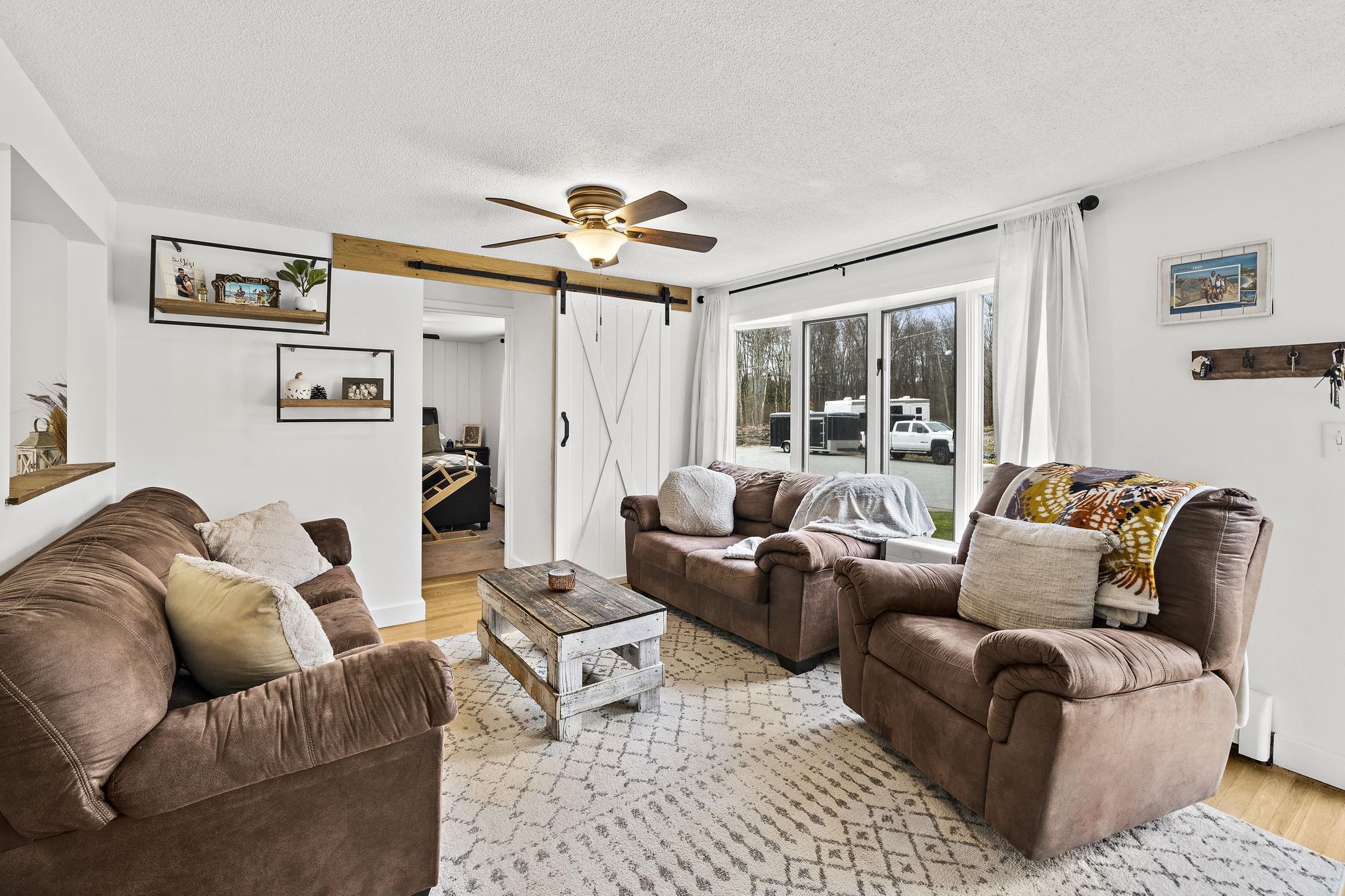 2 Iris Avenue